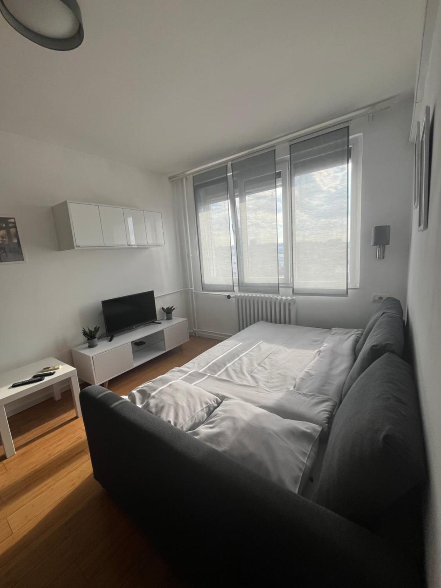 Lenny Apartman Belgrad Exterior foto