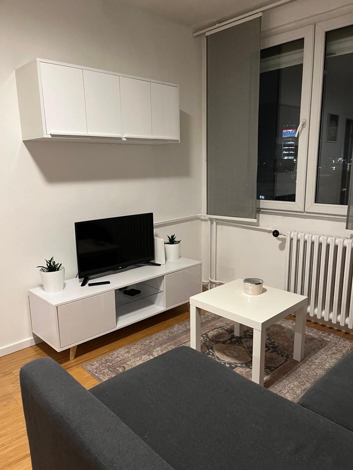 Lenny Apartman Belgrad Exterior foto